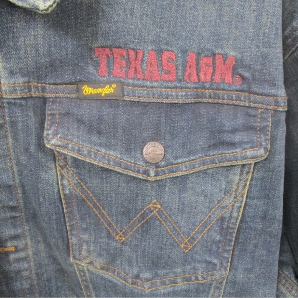 Wrangler Texas A&M Denim Jacket Womens XL Aggies Blue Button Up Jean Cotton New - Picture 3 of 9
